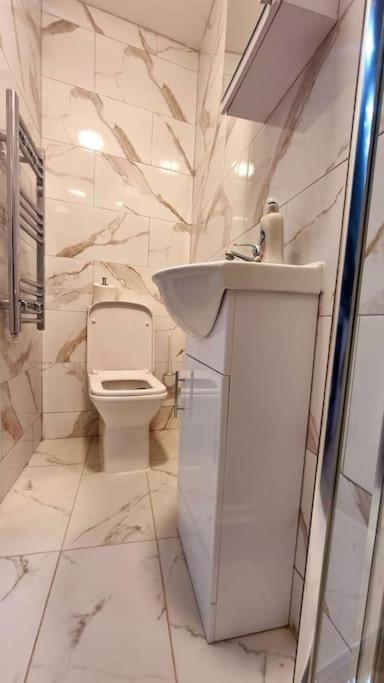 Brand New Collection Of Studios Close To Tube Station 伦敦 外观 照片