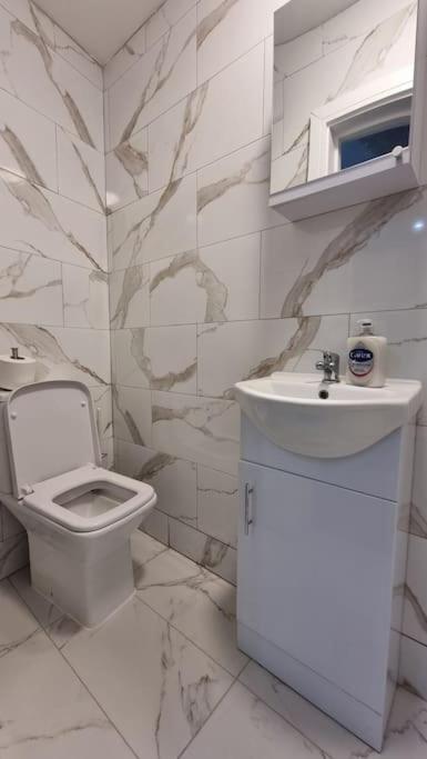 Brand New Collection Of Studios Close To Tube Station 伦敦 外观 照片